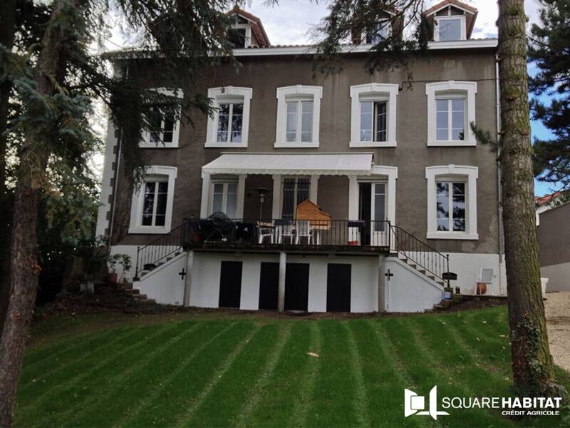 Maison à vendre, 323m², SAINT PRIEST EN JAREZ