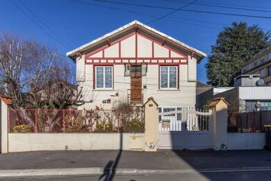 Maison à vendre 185 000 € 4 pièces 2 chambres 58 m² 226 m² de terrain Secteur Thermal Bagneres de Bigorre 65200