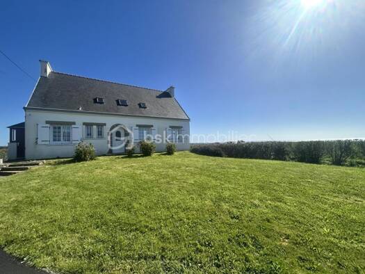 Demeure à vendre 367 500 € 10 pièces 7 chambres 152 m² 2 258 m² de terrain Plozévet 29710