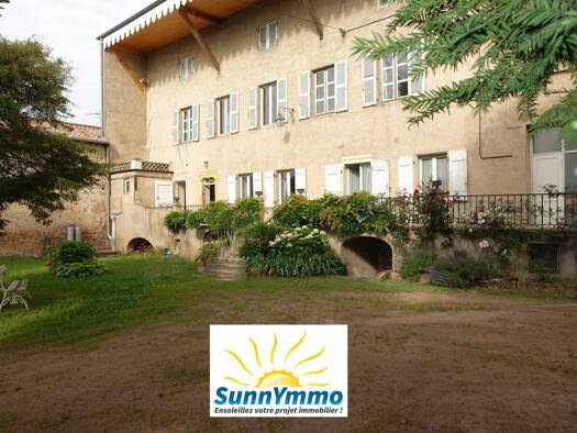 Maison à vendre 495 000 € 13 pièces 8 chambres 260 m² 2 600 m² de terrain Belleville-en-Beaujolais 69220