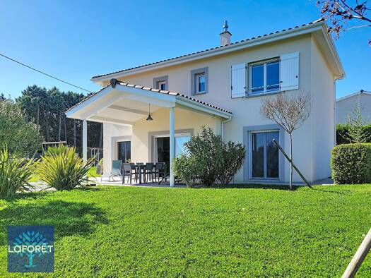 Maison à vendre 620 000 € 6 pièces 4 chambres 135 m² 1 200 m² de terrain Brindas 69126