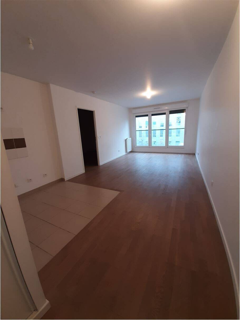 Maison à louer, 45m², COURBEVOIE