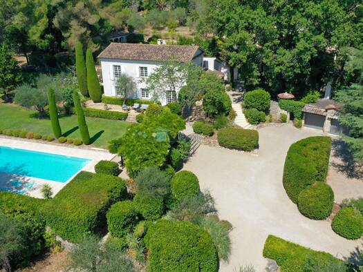 Ferme à vendre 2 200 000 € 7 pièces 5 chambres 265 m² 7 592 m² de terrain Spéracèdes 06530