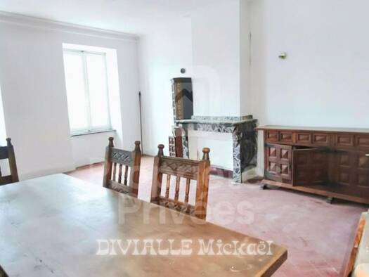 Appartement à vendre 54 599 € 4 pièces 2 chambres 98 m² Étage 2/2 Centre Ville Limoux 11300