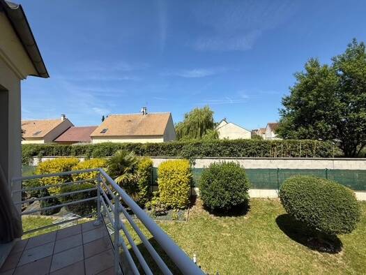 Appartement à vendre 140 000 € 1 pièce 33 m² Étage 2/2 Belloy en France 95270