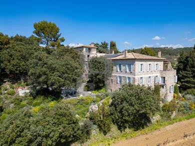 Ferme à vendre 2 990 000 € 13 pièces 7 chambres 625 m² 8 500 m² de terrain Ouest Sud Vaison-la-Romaine 84110