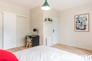 Appartement à louer 880 € 1 pièce 2 chambres 13 m² disponible dès maintenant Joliot Curie Arcueil 94110