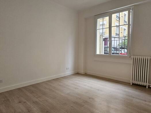 Appartement à vendre 179 000 € 1 pièce 24 m² RDC/5 Bac-Bécon-Flachat-Gare Asnières-sur-Seine 92600
