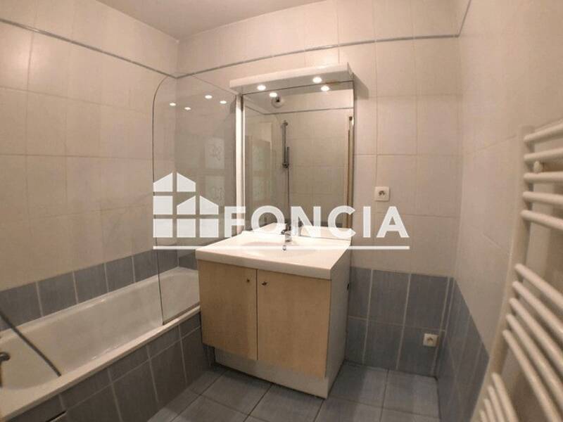 Maison à louer, 74m², SATHONAY CAMP