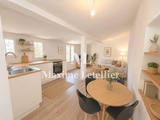 Appartement à vendre 299 000 € 3 pièces 2 chambres 52,82 m² Étage 3/3 Centre Ville Aix-en-Provence 13080