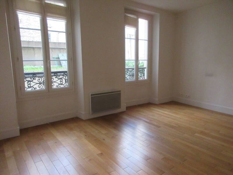 Maison à louer, 45m², PARIS 18E