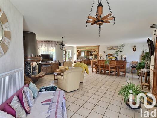 Maison à vendre 395 000 € 6 pièces 3 chambres 143 m² 1 790 m² de terrain Lugos 33830