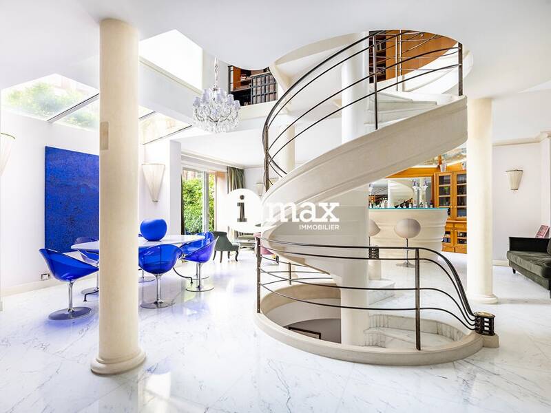 Maison à vendre, 334m², PARIS 18E