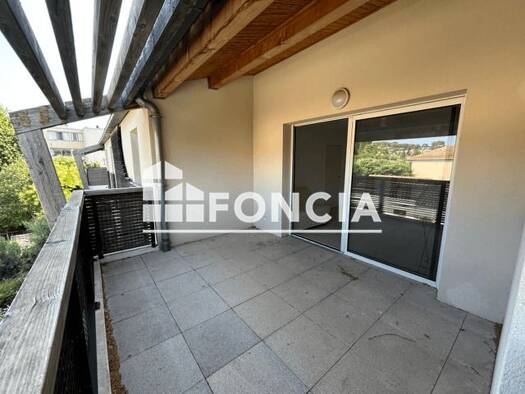 Appartement à louer 750 € 2 pièces 1 chambre 42,89 m² Étage 2/3 Cap Brun Toulon 83000
