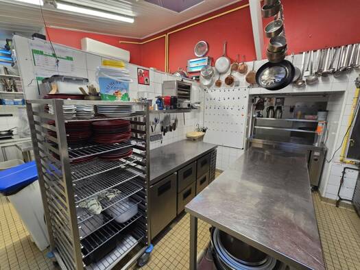 Restaurant à vendre Fonds de commerce 102 000 € 354 m² d'espace de restauration Beaulieu-sous-la-Roche 85190