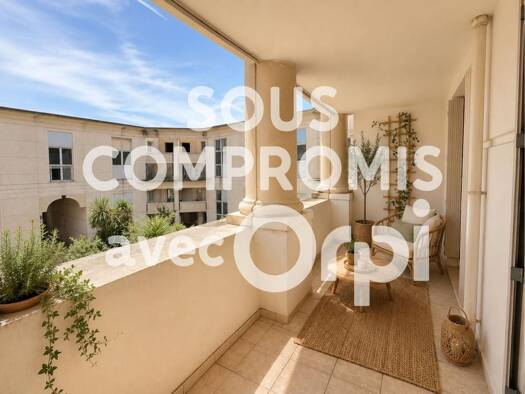 Appartement à vendre 239 500 € 3 pièces 2 chambres 65 m² 2ème étage Antigone Montpellier 34000