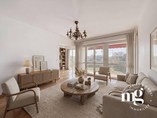 Appartement à vendre 595 000 € 5 pièces 4 chambres 92,76 m² Étage 5/8 Saint Martin-Cité des Fleurs Biarritz 64200