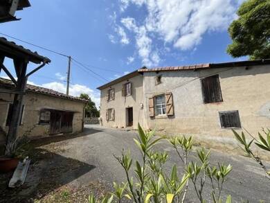 Maison à vendre 159 000 € 7 pièces 4 chambres 197 m² 6 704 m² de terrain Cazeres 31220