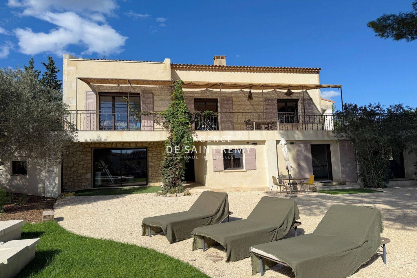Maison à vendre, 302m², MAUSSANE LES ALPILLES