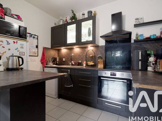 Appartement à vendre 179 500 € 3 pièces 2 chambres 60 m² RDC/4 Rive de Seine Sud Est Melun 77000