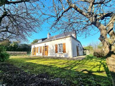 Maison à vendre 150 600 € 6 pièces 3 chambres 116 m² 1 917 m² de terrain Saint Denis d Anjou 53290