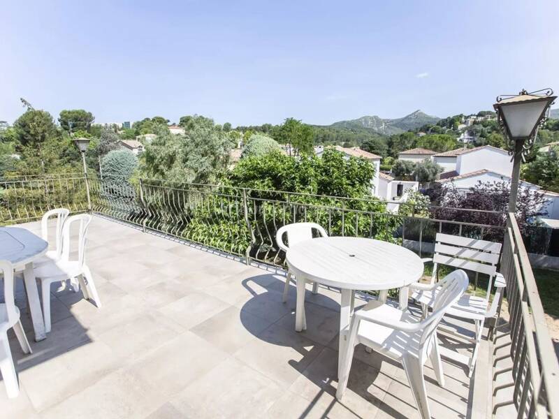 Maison à louer, 123m², MARSEILLE 11E