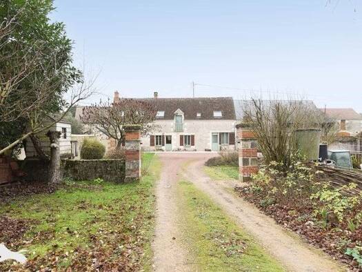 Maison à vendre 303 933 € 7 pièces 5 chambres 156 m² 6 283 m² de terrain Chédigny 37310