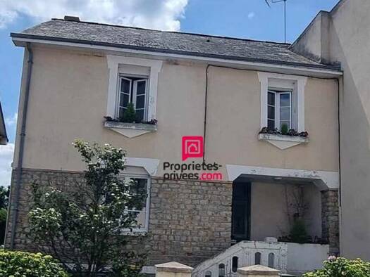 Maison à vendre 139 990 € 6 pièces 4 chambres 104 m² 156 m² de terrain Saint-Aignan-sur-Roë 53390