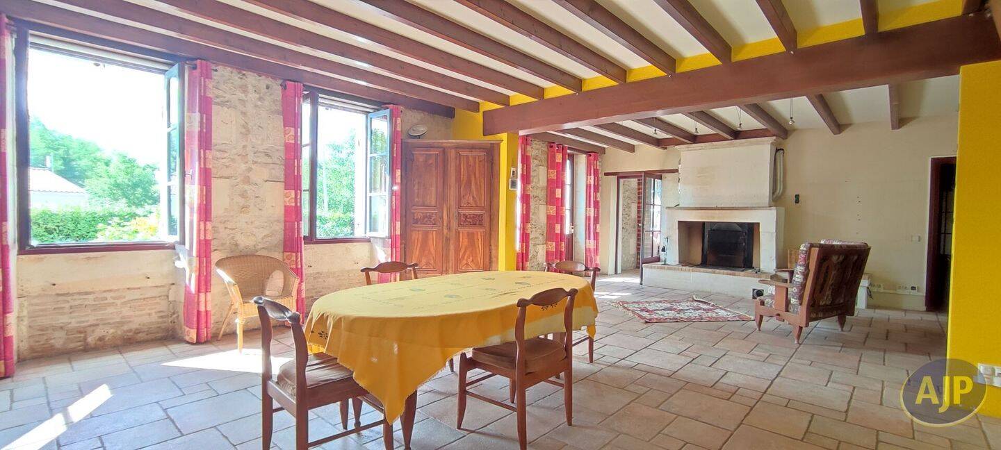 Maison à vendre, 236m², MONTENDRE