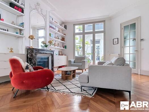 Appartement à vendre 680 000 € 4 pièces 3 chambres 135 m² Étage 2/3 Lille Sud Lille 59000