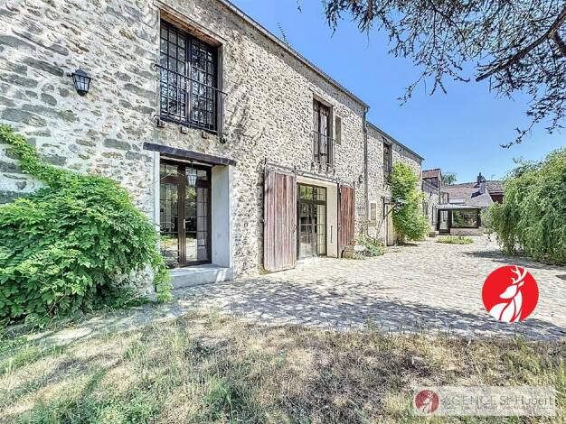 Maison à vendre 945 000 € 9 pièces 5 chambres 383 m² 1 276 m² de terrain Cély 77930
