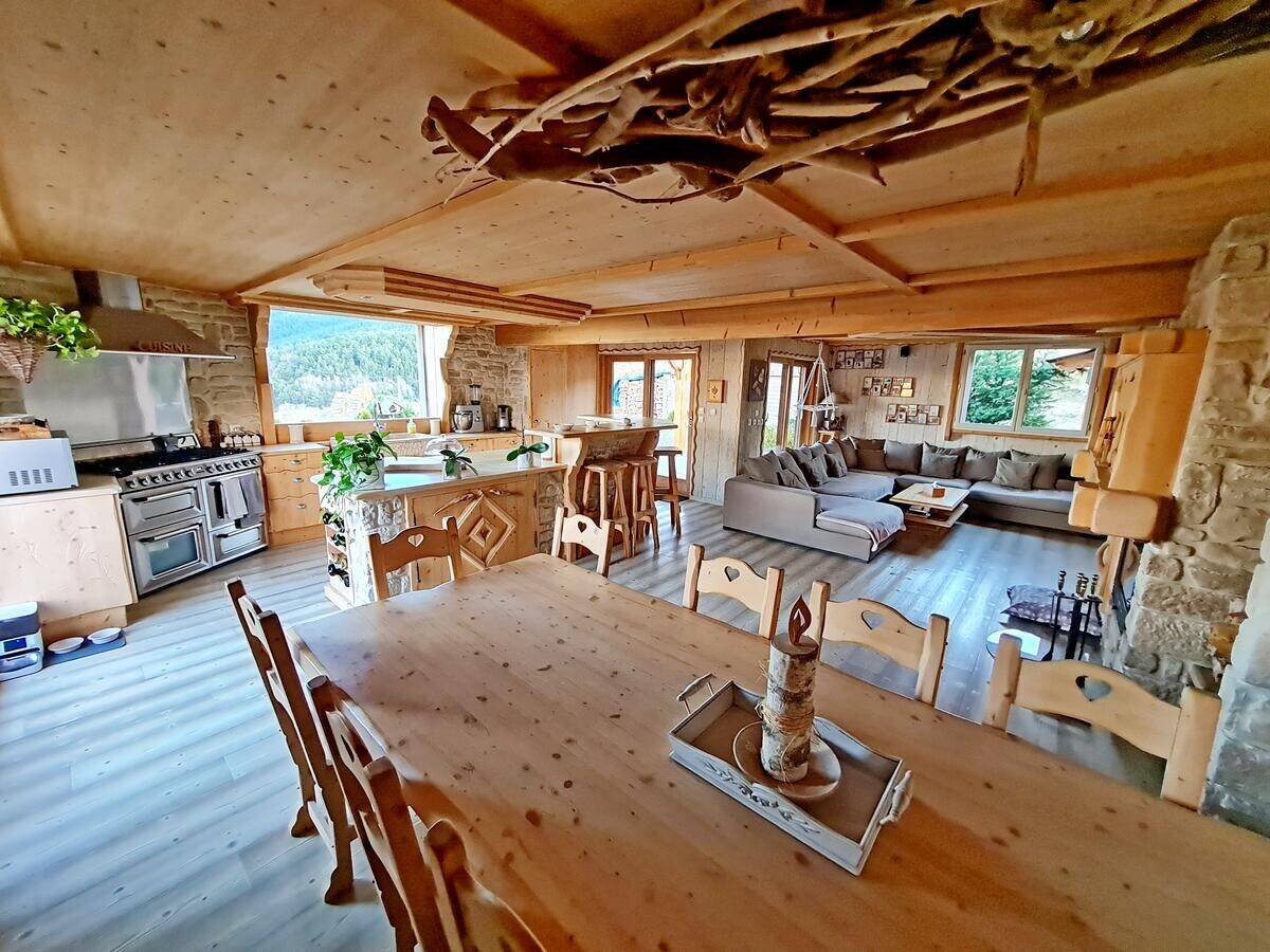 Maison à vendre, 218m², SAINT PIERRE DELS FORCATS