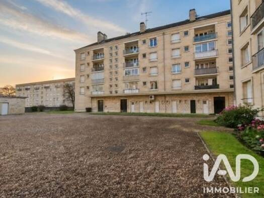 Appartement à vendre 79 000 € 4 pièces 2 chambres 76 m² Étage 2/4 Charmilles Troyes 10000