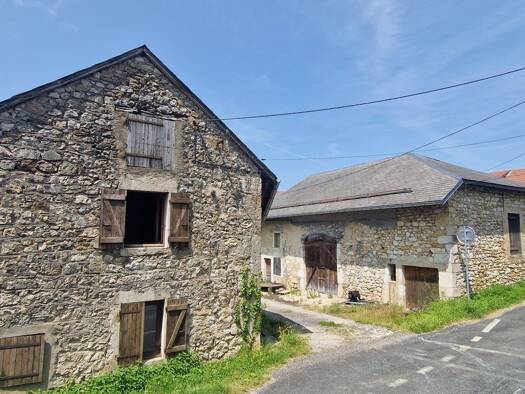 Maison à vendre 159 000 € 5 pièces 2 chambres 85 m² 816 m² de terrain Arvière-en-Valromey 01510