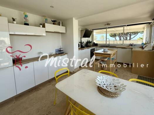 Villa à vendre 585 000 € 3 pièces 2 chambres 57 m² Le Grau-du-Roi 30240