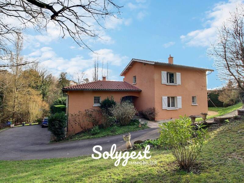 Maison à vendre, 305m², CHARBONNIERES LES BAINS