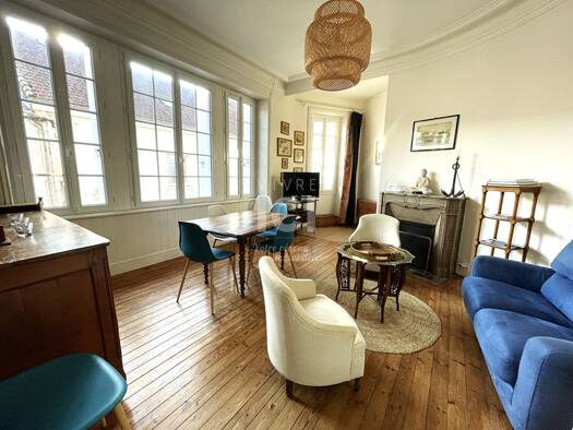 Appartement à vendre 357 000 € 3 pièces 2 chambres 89 m² Étage 1/2 Centre Pornic 44210