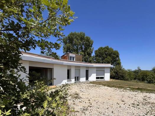 Maison de plain-pied à vendre - Première occupation 323 000 € 4 pièces 3 chambres 127,4 m² 2 230 m² de terrain Mancioux 31360