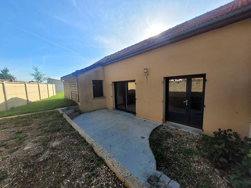 Maison à louer, 69m², BERCHERES SAINT GERMAIN