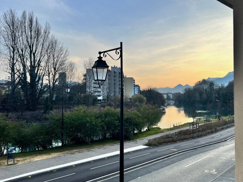 Maison à louer, 64m², LA TRONCHE