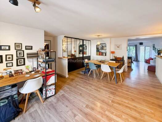 Appartement à vendre 250 000 € 3 pièces 2 chambres 73,53 m² Étage 1/2 Les Bords de Seine Soisy-sur-Seine 91450