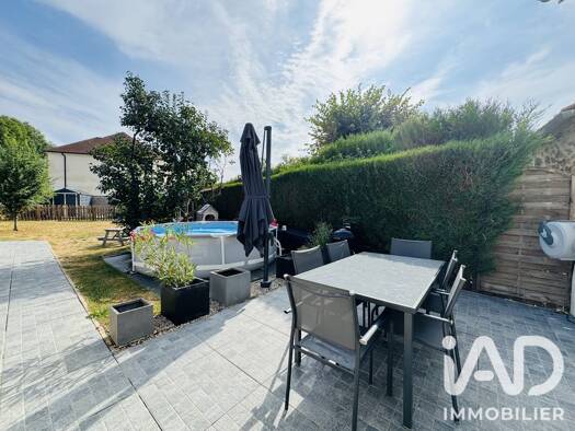 Maison à vendre 310 000 € 4 pièces 2 chambres 80 m² 400 m² de terrain Champmesnil Le Mesnil-Saint-Denis 78320