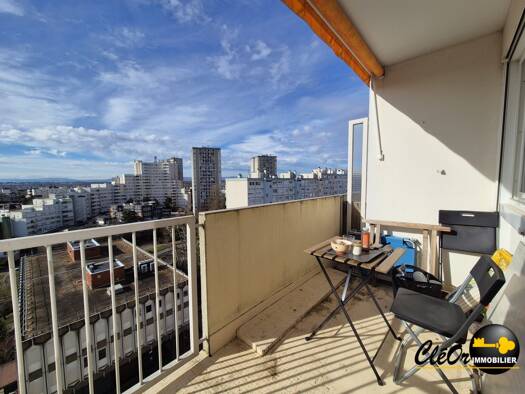 Appartement à louer 790 € 3 pièces 2 chambres 57 m² Étage 10/10 Garibaldi Chalon-sur-Saône 71100