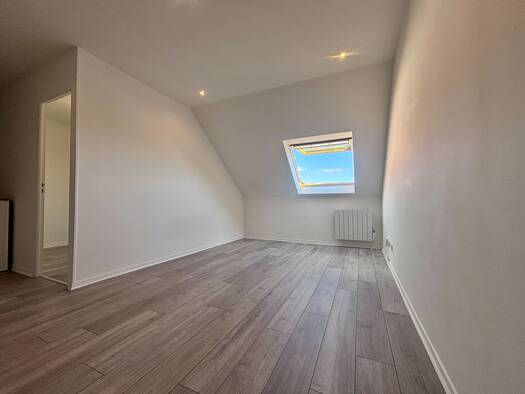 Appartement à vendre 163 000 € 2 pièces 1 chambre 31 m² Étage 2/2 Jouars-Pontchartrain 78760