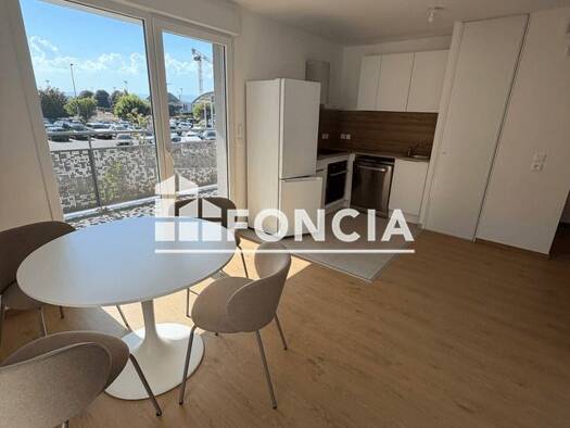 Appartement à louer 1 200 € 3 pièces 2 chambres 60,04 m² Étage 1/3 Publier 74500