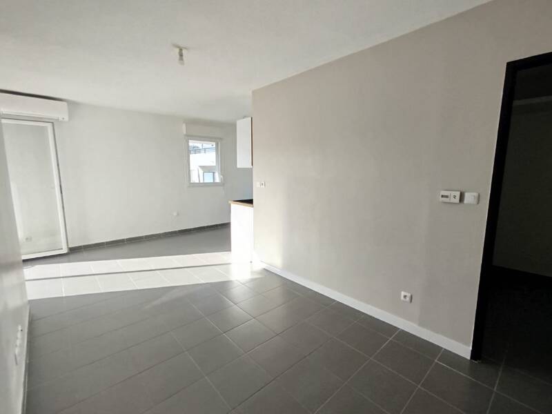 Maison à louer, 40m², CUERS