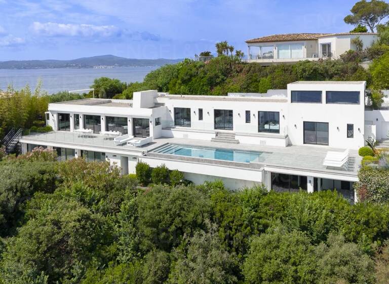 Immeuble à vendre 6 900 000 € 295 m²<br/>superficie Nartelle-Noyer-Bellevue-bd des Sardinaux Sainte-Maxime 83120