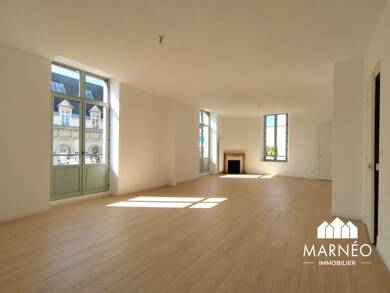 Appartement à vendre 182 700 € 3 pièces 2 chambres 87 m² Dernier étage, Étage 1/1 Châlons-en-Champagne 51000