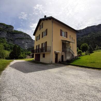 Maison à vendre 340 000 € 6 pièces 4 chambres 155 m² 5 000 m² de terrain St Julien en Vercors 26420
