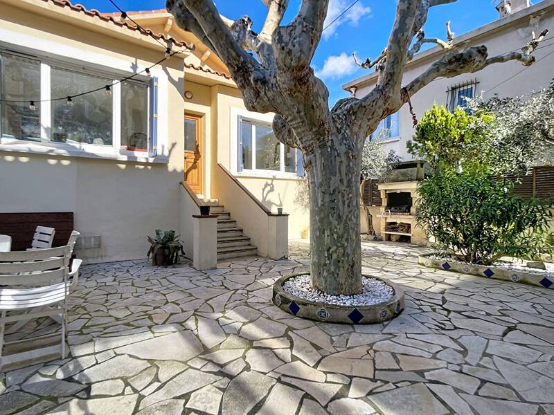 Maison à louer, 198m², MARSEILLE 12E